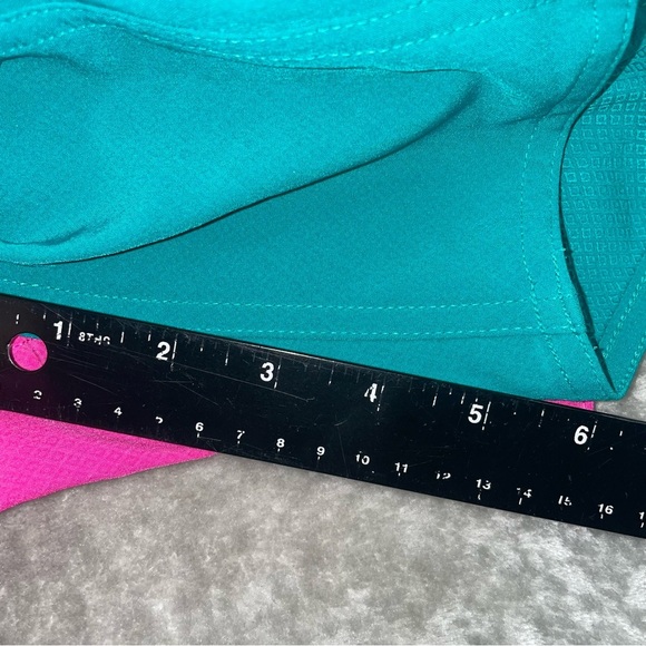 Athleta Turquoise and Magenta Board Shorts Size 2 - Picture 10 of 10